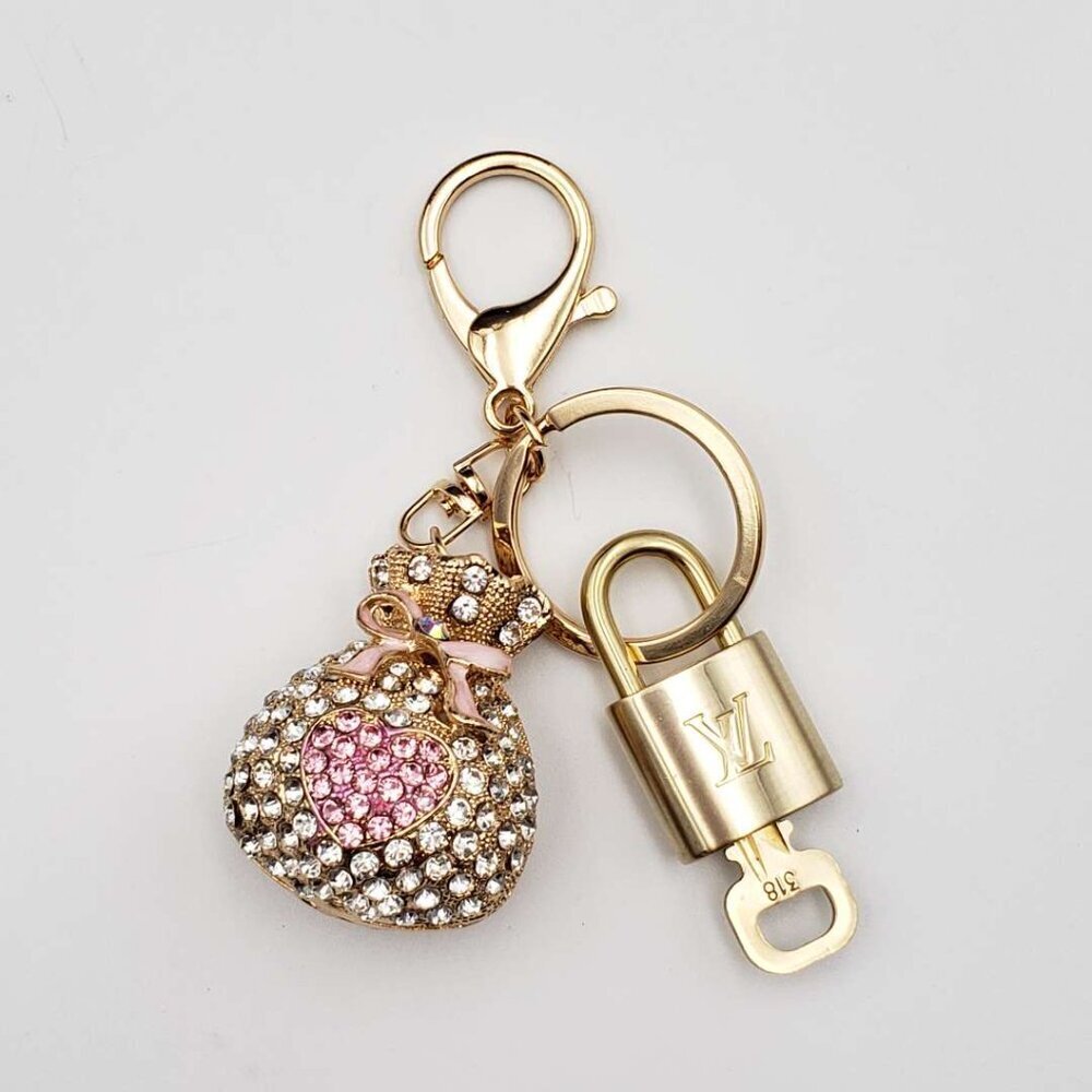 Authentic Louis Vuitton Gold Padlock & Key 🔒 LV Bag Charm w/ Unbranded Keychain - Picture 2 of 7